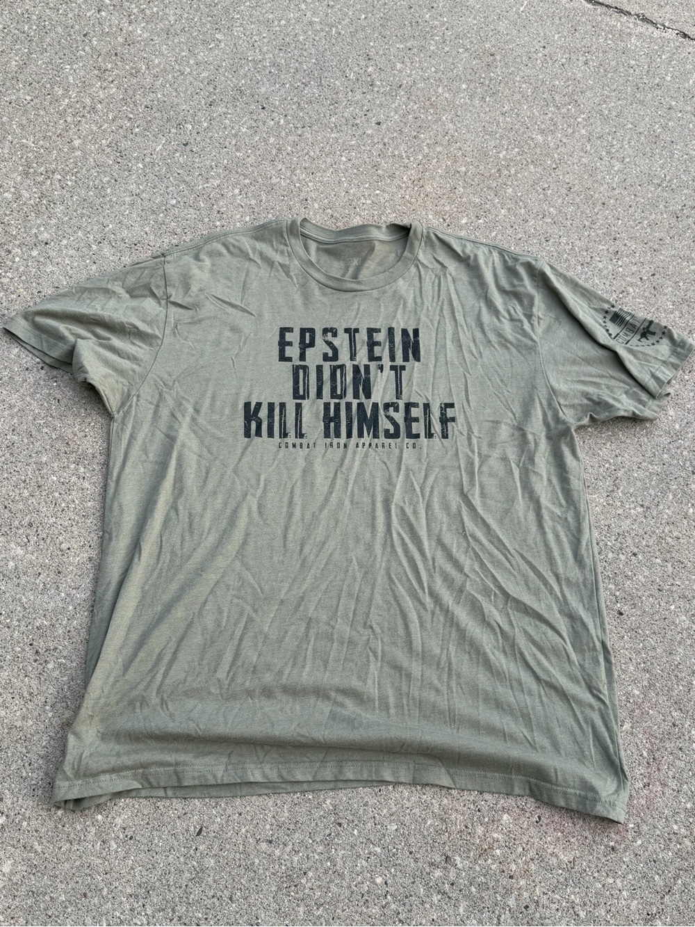 Olive Short-Sleeve Graphic Crewneck T-Shirt